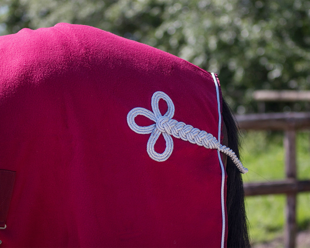 Couverture polaire Ornament bordeaux QHP