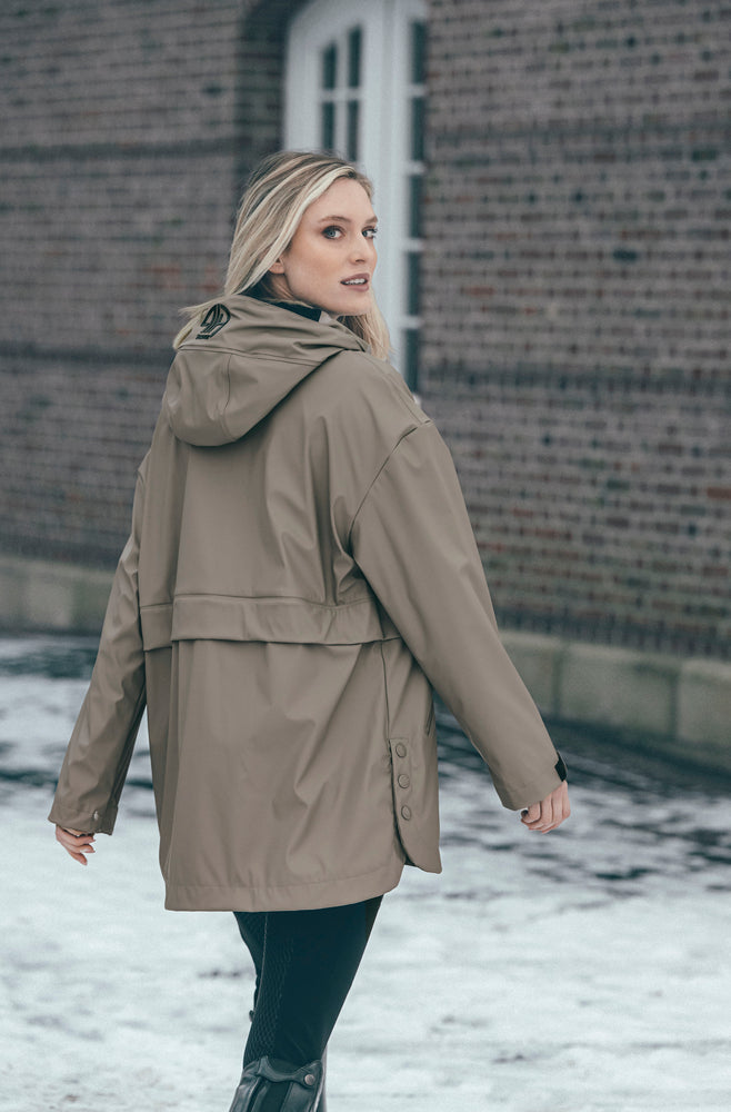 Pikeur rain poncho latte